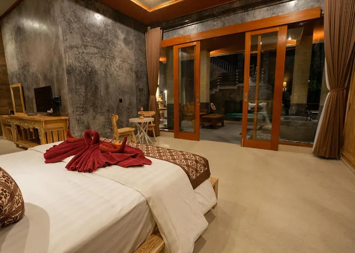 Ubud Paras Villa